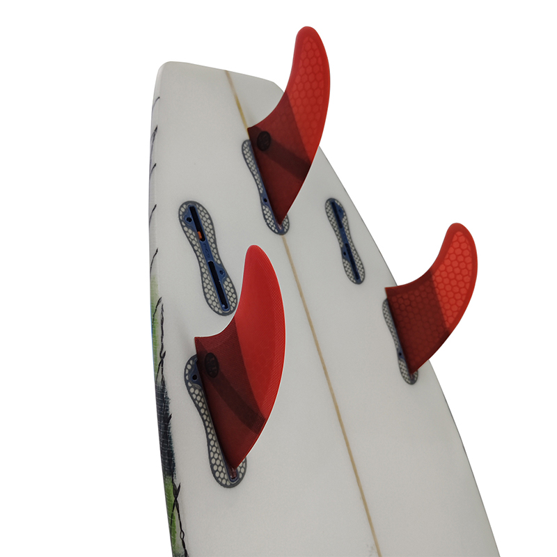 M Tri Fins Surfboardvinnen UPS - Surfboard Leash recensie en prijs